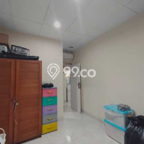 Jual Rumah Eksklusif 5 KT di Taman Kota, Jakarta Barat Jual Rumah Eksklusif 5 KT di Taman Kota, Jakarta Barat
