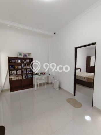 Jual Rumah Luas Elegan Dengan View Eksklusif di Sunrise Garden, Jakarta Barat Jual Rumah Luas Elegan Dengan View Eksklusif di Sunrise Garden, Jakarta Barat