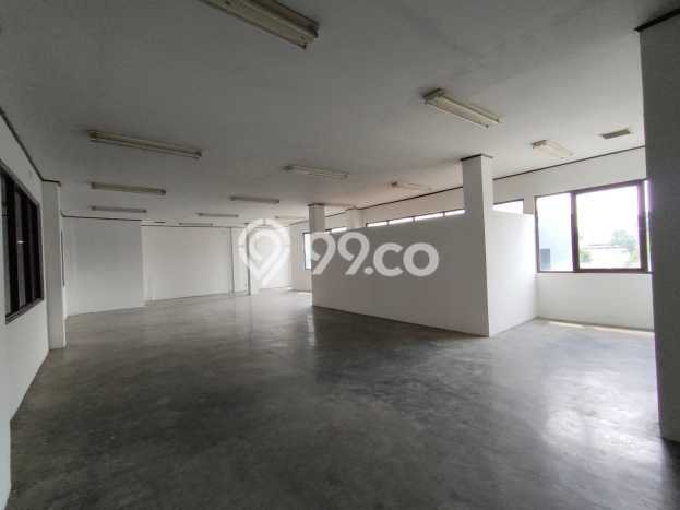 Unit Gudang Tersedia di Cikarang Spesifikasi LB 2216m2 Unit Gudang Tersedia di Cikarang Spesifikasi LB 2216m2