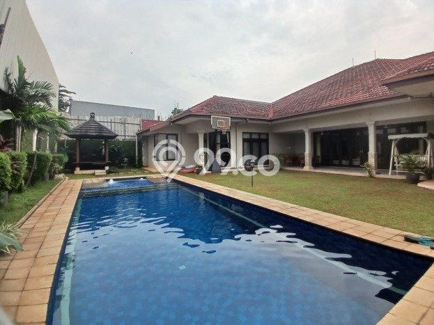 Dijual Rumah Luas Megah Dengan View Cantik di Gandaria, Jakarta Selatan Dijual Rumah Luas Megah Dengan View Cantik di Gandaria, Jakarta Selatan