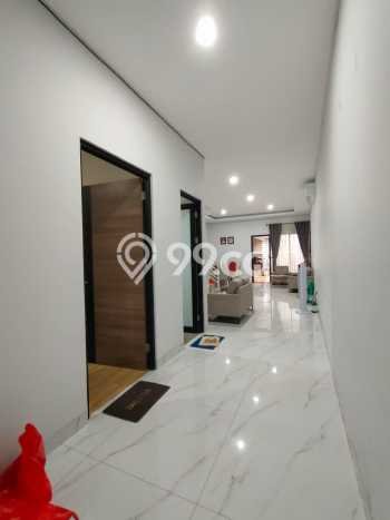 Ready to Use! Luxury House LT 125m2 Desain Elegan di Kav DKI Ready to Use! Luxury House LT 125m2 Desain Elegan di Kav DKI