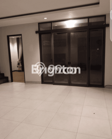 Rumah Luas Asri 3 KT Siap Pakai di BSB City Semarang Rumah Luas Asri 3 KT Siap Pakai di BSB City Semarang
