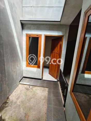 Jual Rumah Strategis Bagus Punya 3 KT di Semarang Barat Semarang SHM Jual Rumah Strategis Bagus Punya 3 KT di Semarang Barat Semarang SHM