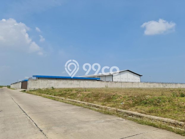 Area Ramai! Gudang Dijual di Cikande untuk Bisnis Luas Bangunan 2200m2 Area Ramai! Gudang Dijual di Cikande untuk Bisnis Luas Bangunan 2200m2