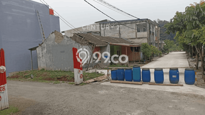 Lahan Kosong Dijual di Cibinong, Bogor, Luas 80m2 Area Strategis Lahan Kosong Dijual di Cibinong, Bogor, Luas 80m2 Area Strategis