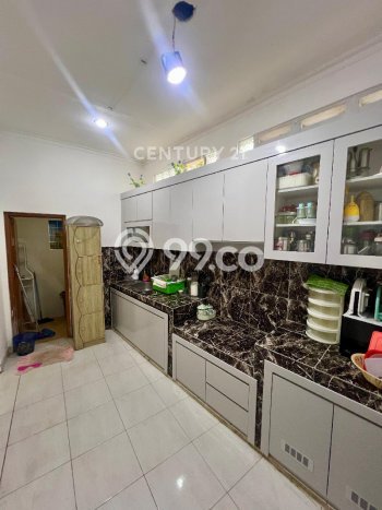 Rumah Luas Asri 3 KT Siap Pakai di Duta Pakuan Bogor Rumah Luas Asri 3 KT Siap Pakai di Duta Pakuan Bogor