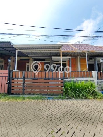 Rumah Luas Asri 2 KT Siap Pakai di Pandanwangi Malang Rumah Luas Asri 2 KT Siap Pakai di Pandanwangi Malang