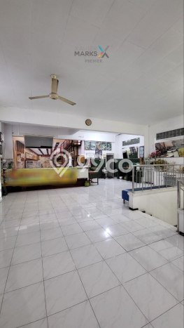 Area Ramai! Komersial Dijual di Blimbing untuk Bisnis Luas Bangunan 340m2 Area Ramai! Komersial Dijual di Blimbing untuk Bisnis Luas Bangunan 340m2