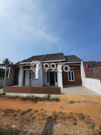 Rumah Sederhana Dijual di Tanjung Senang 2 Kamar dengan LT 72m2 Rumah Sederhana Dijual di Tanjung Senang 2 Kamar dengan LT 72m2
