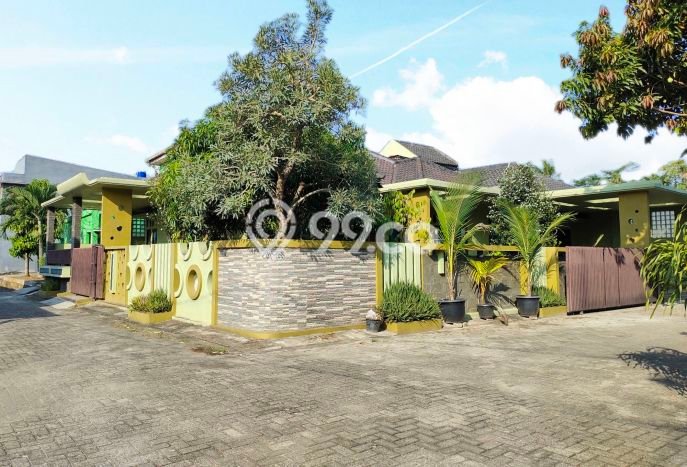 Hunian Cantik Modern Lb 250m2 di Labuhan Ratu, Bandar Lampung Hunian Cantik Modern Lb 250m2 di Labuhan Ratu, Bandar Lampung