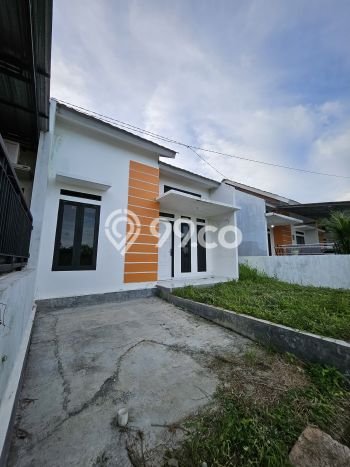 HOT PROPERTY! Rumah Premium di Langkapura, Luas 84m² LB 40m² HOT PROPERTY! Rumah Premium di Langkapura, Luas 84m² LB 40m²