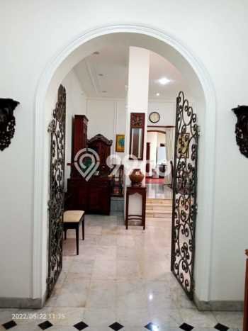 Dijual Hunian Mewah dengan Fasilitas Sekitar Komplit di Menteng, Jakarta Pusat Dijual Hunian Mewah dengan Fasilitas Sekitar Komplit di Menteng, Jakarta Pusat