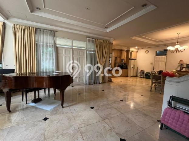 Siap Huni Hunian Elit 5 Kamar di Kebayoran Baru Dekat ke Mana Pun Siap Huni Hunian Elit 5 Kamar di Kebayoran Baru Dekat ke Mana Pun