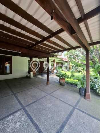 Dijual Rumah Premium dengan Fasilitas Sekitar Komplit di Kebayoran Baru, Jakarta Selatan Dijual Rumah Premium dengan Fasilitas Sekitar Komplit di Kebayoran Baru, Jakarta Selatan