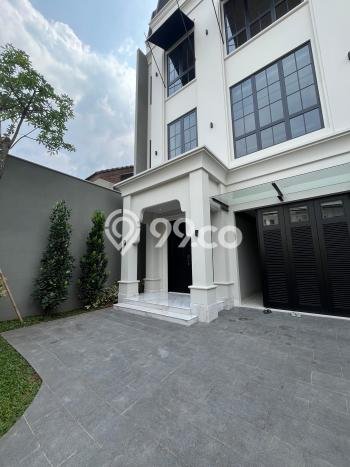 Siap Huni Rumah Mewah 4 Kamar di Kebayoran Baru Dekat ke Mana Saja Siap Huni Rumah Mewah 4 Kamar di Kebayoran Baru Dekat ke Mana Saja