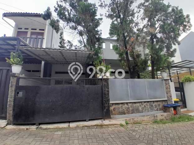Rumah Elit Modern Tanpa Renovasi di Rempoa Tangerang Selatan Rumah Elit Modern Tanpa Renovasi di Rempoa Tangerang Selatan