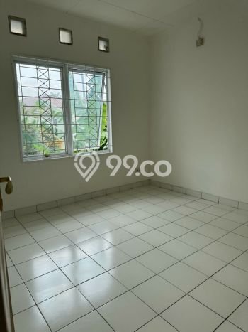 Disewakan! Rumah 3 Kamar Tidur &
2 Kamar Mandi di BSD Puspita Loka, Tangerang Disewakan! Rumah 3 Kamar Tidur &
2 Kamar Mandi di BSD Puspita Loka, Tangerang