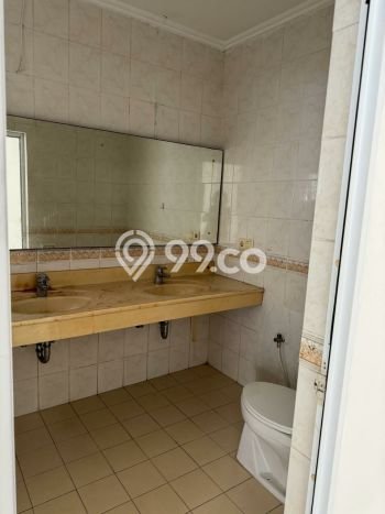 Disewakan! Rumah 3 Kamar Tidur &
2 Kamar Mandi di BSD Puspita Loka, Tangerang Disewakan! Rumah 3 Kamar Tidur &
2 Kamar Mandi di BSD Puspita Loka, Tangerang