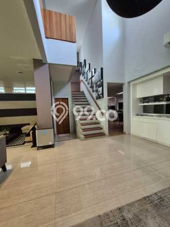 Hunian Elit LB 250m2 Siap Pakai Desain Elegan di Sektor 9-Bintaro, Tangerang Selatan Hunian Elit LB 250m2 Siap Pakai Desain Elegan di Sektor 9-Bintaro, Tangerang Selatan
