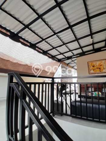 Rumah Elit Modern Siap Huni di Bintaro Jakarta Selatan Rumah Elit Modern Siap Huni di Bintaro Jakarta Selatan