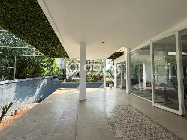Jual Rumah Mewah Elegan Dengan View Eksklusif di Pondok Indah, Jakarta Selatan Jual Rumah Mewah Elegan Dengan View Eksklusif di Pondok Indah, Jakarta Selatan