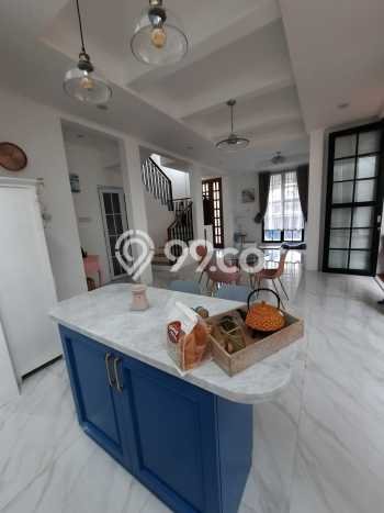 Jual Rumah Eksklusif 4 KT di Graha Raya Bintaro, Tangerang Selatan Jual Rumah Eksklusif 4 KT di Graha Raya Bintaro, Tangerang Selatan