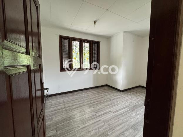 Sewa Rumah Murah di Sektor 5 - Bintaro Tangerang Selatan dengan 4 KT Sewa Rumah Murah di Sektor 5 - Bintaro Tangerang Selatan dengan 4 KT