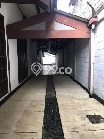 Rumah Elit Modern Tanpa Renovasi di Pondok Pinang Jakarta Selatan Rumah Elit Modern Tanpa Renovasi di Pondok Pinang Jakarta Selatan