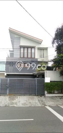Dijual Rumah Mewah Elegan Dengan View Eksklusif di Rawamangun, Jakarta Timur Dijual Rumah Mewah Elegan Dengan View Eksklusif di Rawamangun, Jakarta Timur