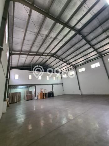 Disewakan Gudang di Pusat Kota Tangerang Ramai Strategis Disewakan Gudang di Pusat Kota Tangerang Ramai Strategis