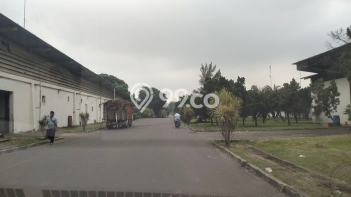Disewakan Gudang di Kawasan Ramai Cikokol Luas 2262m2 Disewakan Gudang di Kawasan Ramai Cikokol Luas 2262m2