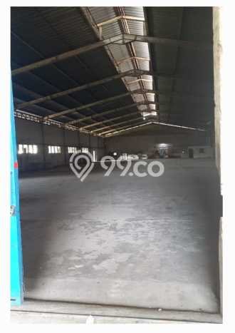 Unit Gudang Disewakan di Batu Ceper di Area Ramai & Strategis Unit Gudang Disewakan di Batu Ceper di Area Ramai & Strategis
