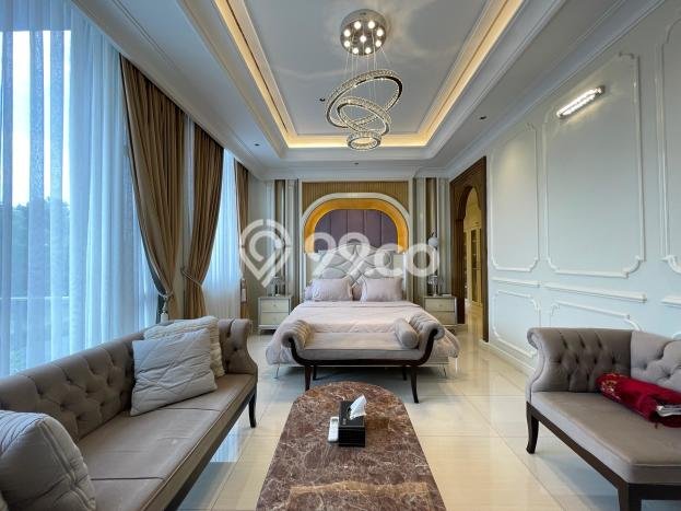 Rumah Lokasi Strategis area , Bandung, LT 375m2m² Bangunan 450m2m² Rumah Lokasi Strategis area , Bandung, LT 375m2m² Bangunan 450m2m²