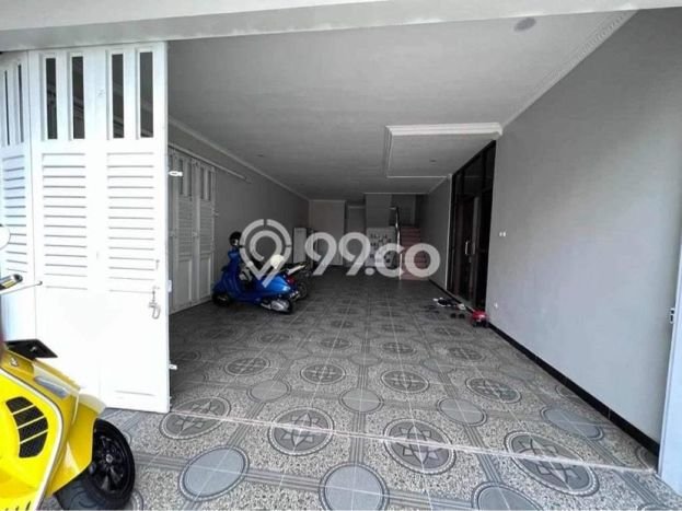 Rumah Strategis di Cimahi Utara, Cimahi, LT 376m2m² LB 700m2m² - BISA KPR! Rumah Strategis di Cimahi Utara, Cimahi, LT 376m2m² LB 700m2m² - BISA KPR!