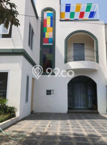 Rumah Elit Modern Siap Huni di Dago Bandung Rumah Elit Modern Siap Huni di Dago Bandung