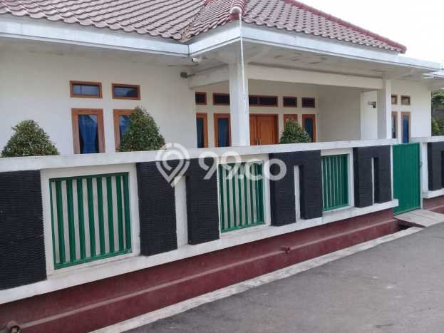 Dijual Cepat Rumah Bagus Siap Huni LB 200m2 di Tarogong Kidul, Garut Dijual Cepat Rumah Bagus Siap Huni LB 200m2 di Tarogong Kidul, Garut