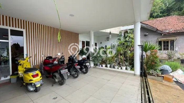 Rumah Bagus di Arcamanik, Bandung, Luas Tanah 182m2m², Luas Bangunan 300m2m² Rumah Bagus di Arcamanik, Bandung, Luas Tanah 182m2m², Luas Bangunan 300m2m²