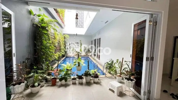 Rumah Bagus di Arcamanik, Bandung, Luas Tanah 182m2m², Luas Bangunan 300m2m² Rumah Bagus di Arcamanik, Bandung, Luas Tanah 182m2m², Luas Bangunan 300m2m²