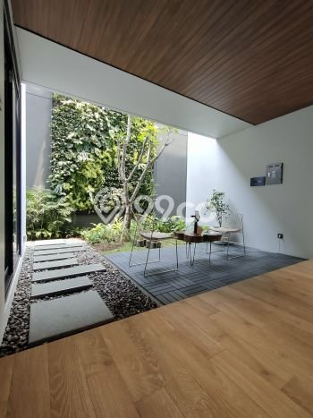 Rumah kawasan Kota Baru Parahyangan, Bandung, Luas 290m² LB 265m² Rumah kawasan Kota Baru Parahyangan, Bandung, Luas 290m² LB 265m²