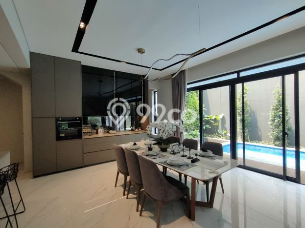 Rumah kawasan Kota Baru Parahyangan, Bandung, Luas 290m² LB 265m² Rumah kawasan Kota Baru Parahyangan, Bandung, Luas 290m² LB 265m²