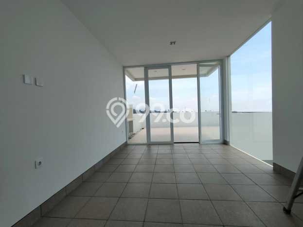 SIAP HUNI! Rumah Asri area , LT 340m2m² LB 330m2m² SIAP HUNI! Rumah Asri area , LT 340m2m² LB 330m2m²
