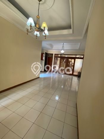 Disewakan Segera Rumah Kondisi Bagus di Area Arcamanik, Bandung Disewakan Segera Rumah Kondisi Bagus di Area Arcamanik, Bandung