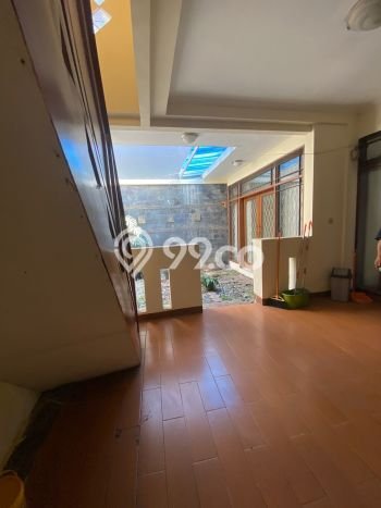 Disewakan Segera Rumah Kondisi Bagus di Area Arcamanik, Bandung Disewakan Segera Rumah Kondisi Bagus di Area Arcamanik, Bandung