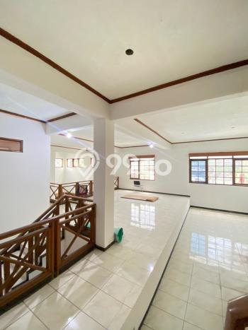 Disewakan! Rumah 5 Kamar Tidur &
4 Kamar Mandi di Sukaluyu, Bandung Disewakan! Rumah 5 Kamar Tidur &
4 Kamar Mandi di Sukaluyu, Bandung