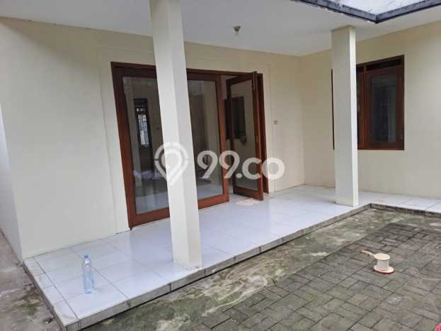 Rumah di Buah Batu, Dekat Fasilitas, 2 KM, Luas 230m² Bangunan 195m² Rumah di Buah Batu, Dekat Fasilitas, 2 KM, Luas 230m² Bangunan 195m²