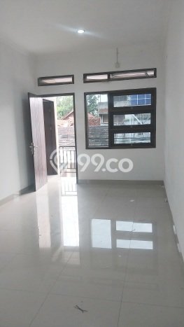 HARGA SPESIAL! Rumah di Turangga, Akses ke Fasilitas, 5 KT, Luas 126m2m² Bangunan 200m2m² HARGA SPESIAL! Rumah di Turangga, Akses ke Fasilitas, 5 KT, Luas 126m2m² Bangunan 200m2m²