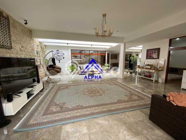 Dijual Rumah Mewah Elegan Dengan View Eksklusif di Setra Sari, Bandung Dijual Rumah Mewah Elegan Dengan View Eksklusif di Setra Sari, Bandung