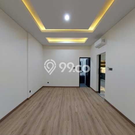 SIAP HUNI! Rumah Asri di , Luas 180m2m² Bangunan 160m2m² SIAP HUNI! Rumah Asri di , Luas 180m2m² Bangunan 160m2m²
