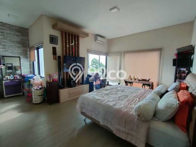 Hunian Impian Modern! Rumah 2 Lantai di Cimahi Utara, Cimahi, LT 325m2m² LB 220m2m² Hunian Impian Modern! Rumah 2 Lantai di Cimahi Utara, Cimahi, LT 325m2m² LB 220m2m²
