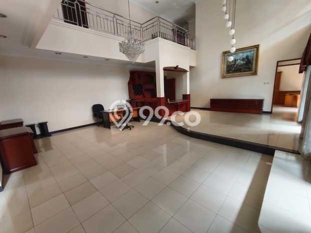 RECOMMENDED! Rumah kawasan BKR, 4 KT, Lokasi Strategis, Luas 488m² LB 400m² RECOMMENDED! Rumah kawasan BKR, 4 KT, Lokasi Strategis, Luas 488m² LB 400m²